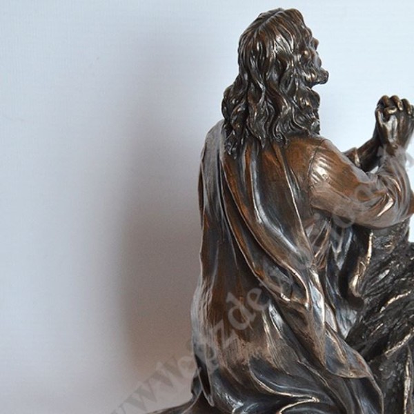 JEZUS MODLĄCY SIĘ W OGRÓJCU - wys. 18.5 cm  - 30055