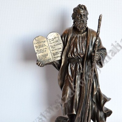 MOJŻESZ I DZIESIĘĆ PRZYKAZAŃ - wys.25 cm - 85438