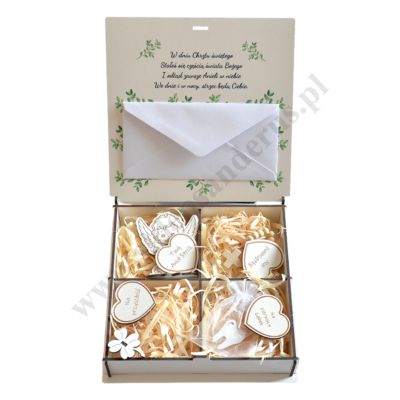 PUDEŁKO PREZENTOWE NA CHRZEST ŚWIĘTY - 19 x 19 x 4.2 cm - 51479