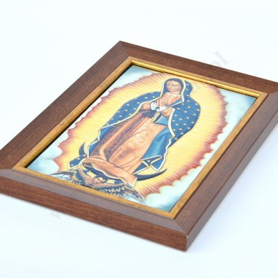 MATKA BOŻA Z GUADALUPE - ceramika żywiczna w ramie 19.7 x 28.6 cm - 74785