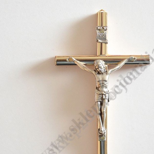 KRZYŻ DREWNIANY Z NAKŁADKĄ METALOWĄ - wys.13 cm - 1732A
