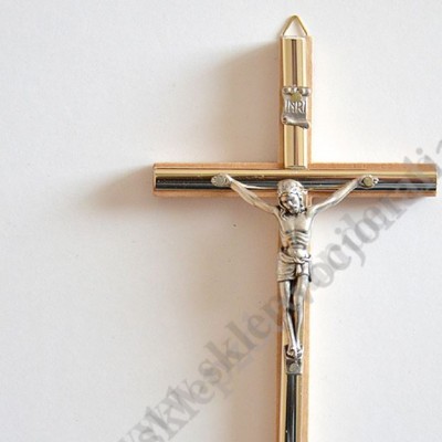KRZYŻ DREWNIANY Z WSTAWKĄ METALOWĄ - wys.16 cm - 5872A