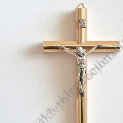 KRZYŻ DREWNIANY Z WSTAWKĄ METALOWĄ - wys.20 cm - 5064A