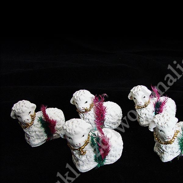 BARANEK WIELKANOCNY LEŻĄCY - wys. 4 cm - BL00