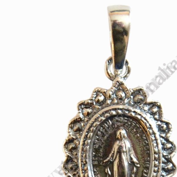 MEDALIK M.B. NIEPOKALANEJ - wys. 2.2 cm - M282